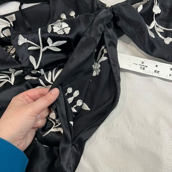 Spiegel Black White Floral Embroidered 100% Silk Tunic Top - Picture 7 of 7